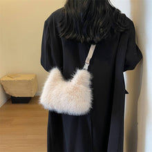 Load image into Gallery viewer, WINTER FAUX FOX FUR SINGLE SHOULDER PLUSH BAG_CWAB3943: Black / (OS) 1