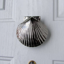 Load image into Gallery viewer, Scallop Door Knocker: Brass / 3.75H x 4W