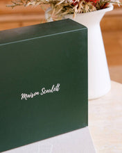 Load image into Gallery viewer, Anne velvet jewelry box: Beige