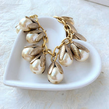 Load image into Gallery viewer, Classic Bead Cap Charm Bracelet - Shiny Cream Pearl