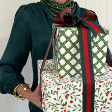 Load image into Gallery viewer, Boxwood Lattice Gift Wrap Sheets
