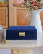 Load image into Gallery viewer, Anne velvet jewelry box: Black
