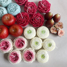 Load image into Gallery viewer, Bachelorette Party Decoration, Wedding Gift, Handcrafted Rose Candle, Floral Scented Candle, Baby Shower Decor, Engagement party, Reception