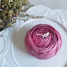 Load image into Gallery viewer, Handcrafted Scented Candle, Flower Candle, Decorative Candle, Table Centerpiece, Living Space Decoration, Bathroom Decorative Candle, Topper