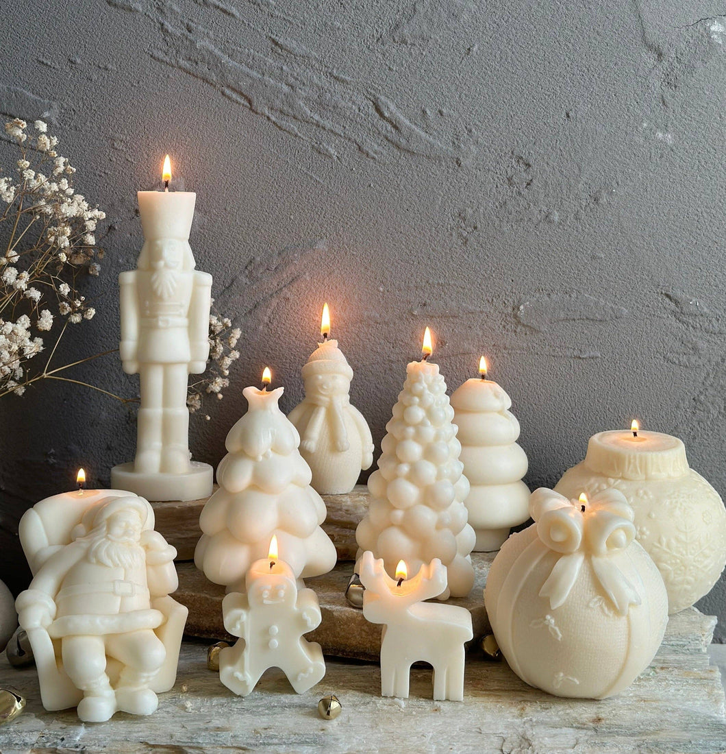 Christmas Candle Collection: Fraser Fir / Embossed Ball Candle